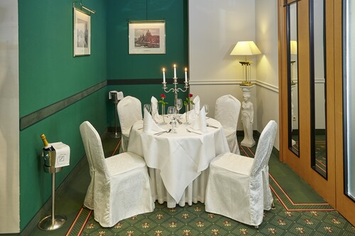 gr&uuml;ner Salon 